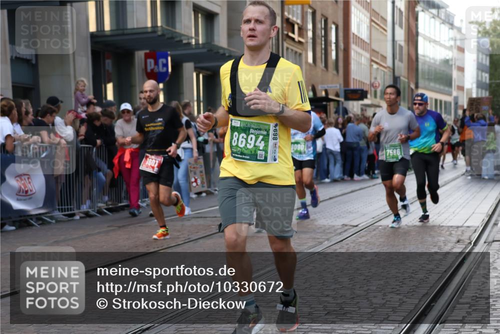 13.09.2026 - 21. swb-Marathon Bremen Strokosch-Dieckow http://msf.ph/oto/10330672 13.09.2026 13:22:18 Ziel 388, 913, 1933, 2402, 2481, 2771, 2806, 3855, 4483, 4697, 6707, 6792, 6891, 7586, 8547, 8551, 8694, 9090, 9510, 141, 148, 1601, 1645, 2051, 2499, 3021, 3652, 4204, 4211, 5193, 6621, 7625, 7917, 8447, 8452, 8574, 8924, 9599, 9668, 9839 meine-sportfotos.de