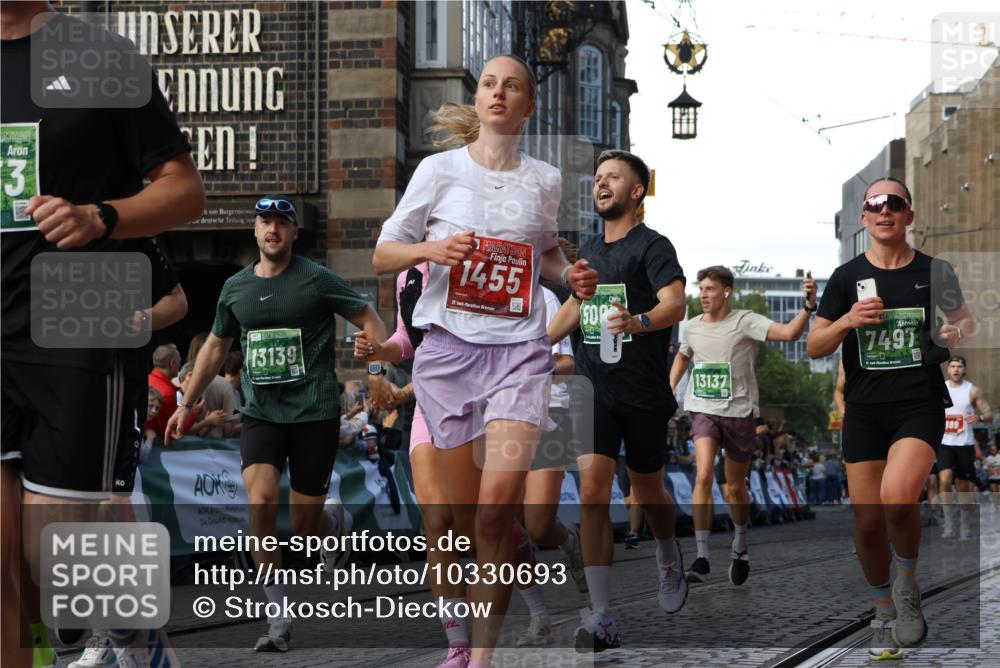 13.09.2026 - 21. swb-Marathon Bremen Strokosch-Dieckow http://msf.ph/oto/10330693 13.09.2026 13:15:12 Ziel 615, 616, 889, 1455, 1510, 1748, 2383, 2847, 2997, 3012, 3057, 3175, 3206, 3504, 3717, 4097, 4226, 4246, 4569, 4968, 5298, 5315, 5471, 5649, 5796, 5962, 6379, 6404, 6472, 6528, 6717, 7251, 8238, 8409, 9523, 9797, 13141, 3743, 4111, 4646, 6011, 6526, 7291, 7346, 7717, 7730, 8086, 8254, 8255, 13137 meine-sportfotos.de