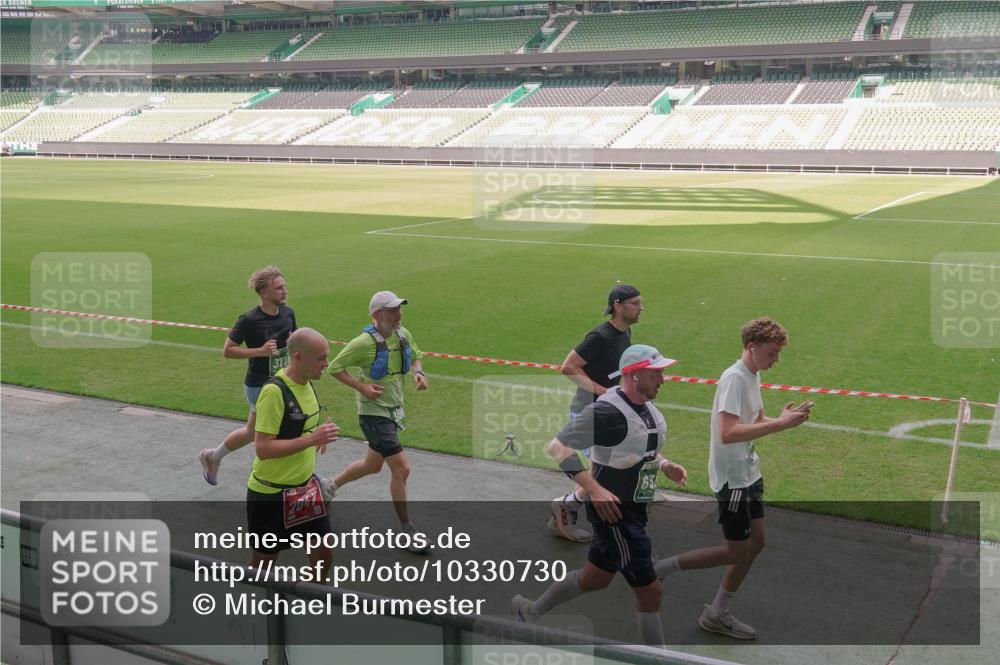 13.09.2026 - 21. swb-Marathon Bremen Michael Burmester http://msf.ph/oto/10330730 13.09.2026 13:02:16 Laufen im Stadion 150, 242, 282, 318, 440, 531, 687, 722, 930, 936, 946, 1006, 1067, 1163, 1250, 1436, 1448, 1460, 1582, 1611, 1896, 2033, 2047, 2062, 2276, 2292, 2345, 2364, 2370, 2378, 2409, 2421, 2485, 2491, 2513, 2560, 2561, 2627, 2638, 2666, 2668, 2779, 2900, 2987, 3013, 3044, 3114, 3163, 3164, 3187, 3248, 3258, 3294, 3334, 3372, 3374, 3375, 3392, 3496, 3524, 3526, 3527, 3576, 3585, 3603, 3667, 3721, 3806, 3852, 3893, 3938, 3970, 3983, 4000, 4077, 4133, 4506, 4558 meine-sportfotos.de
