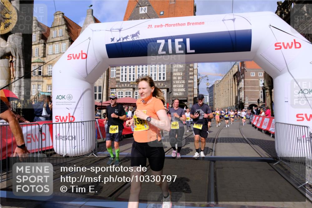 13.09.2026 - 21. swb-Marathon Bremen Tim E. http://msf.ph/oto/10330797 13.09.2026 11:04:08 Ziel 10090, 10091, 10152, 10327, 10357, 10403, 10429, 10607, 10659, 10720, 10796, 10918, 10950, 11149, 11319, 11325, 11451, 11470, 11471, 11511, 11595, 11618, 11868, 11967, 12260, 12392, 12433, 12504 meine-sportfotos.de