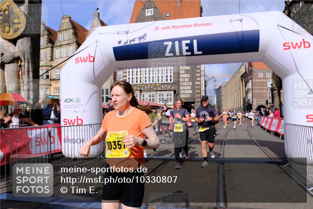 13.09.2026 - 21. swb-Marathon Bremen Tim E. http://msf.ph/oto/10330807 13.09.2026 11:04:08 Ziel 10090, 10091, 10152, 10327, 10357, 10403, 10429, 10607, 10659, 10720, 10796, 10918, 10950, 11149, 11319, 11325, 11451, 11470, 11471, 11511, 11595, 11618, 11868, 11967, 12260, 12392, 12433, 12504 meine-sportfotos.de