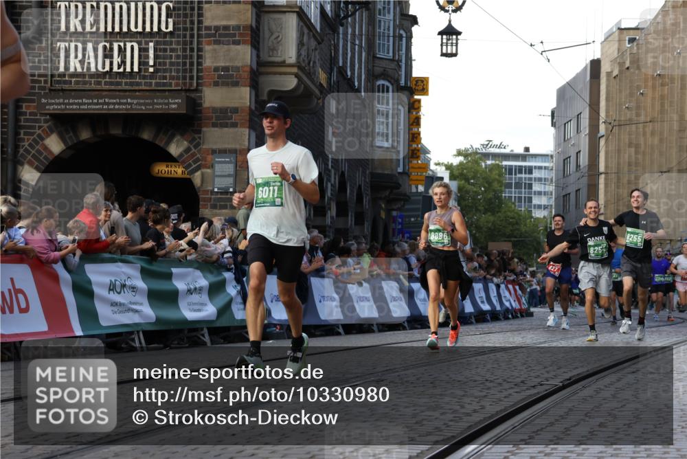 13.09.2026 - 21. swb-Marathon Bremen Strokosch-Dieckow http://msf.ph/oto/10330980 13.09.2026 13:15:19 Ziel 889, 1510, 1748, 2383, 3206, 3504, 3717, 4226, 4382, 4569, 4968, 4992, 5294, 5298, 5315, 5417, 5471, 5796, 6351, 6379, 6404, 6521, 6528, 6717, 7190, 7432, 8238, 8409, 9338, 9363, 9523, 9797, 13141, 1445, 3346, 4212, 4646, 4653, 4663, 6162, 6526, 7203, 7291, 7346, 7992, 8086, 8254, 8255, 9391 meine-sportfotos.de