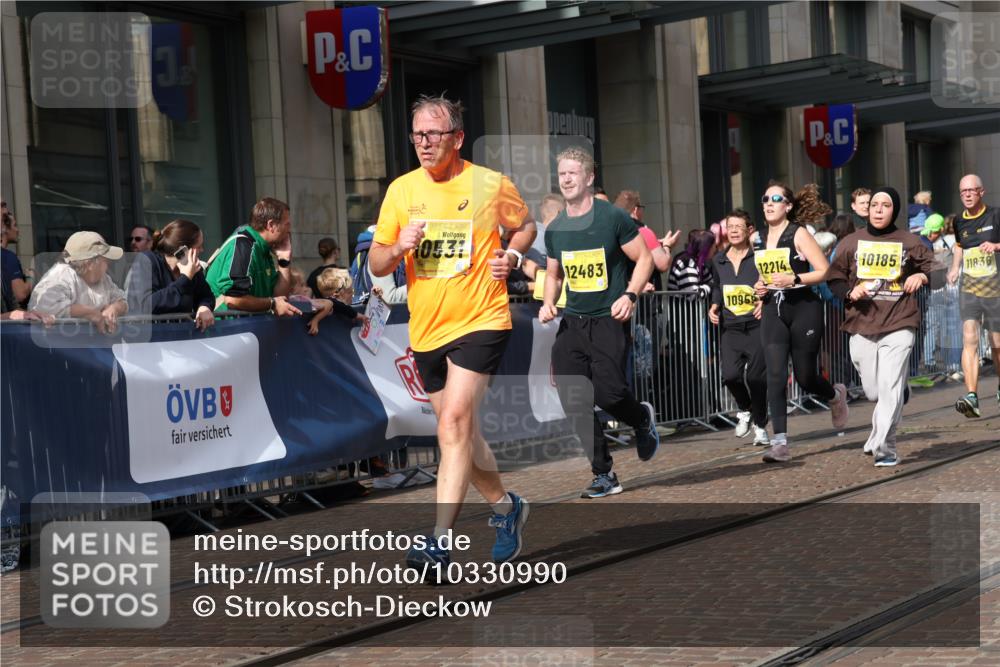 13.09.2026 - 21. swb-Marathon Bremen Strokosch-Dieckow http://msf.ph/oto/10330990 13.09.2026 11:02:57 Ziel 10092, 10150, 10185, 10187, 10195, 10237, 10309, 10528, 10531, 10598, 10715, 10724, 10727, 10904, 10959, 11070, 11095, 11493, 11598, 11676, 11773, 11830, 11836, 12068, 12184, 12185, 12214, 12421, 12432, 12483, 12611, 10185, 10190, 10296, 10633, 10731, 10783, 10945, 10954, 10955, 10985, 11096, 11107, 11261, 11313, 11564, 11662, 11697, 11701, 11719, 11730, 11776, 11785, 12071, 12154, 12247, 12429, 12448, 12451, 12465 meine-sportfotos.de