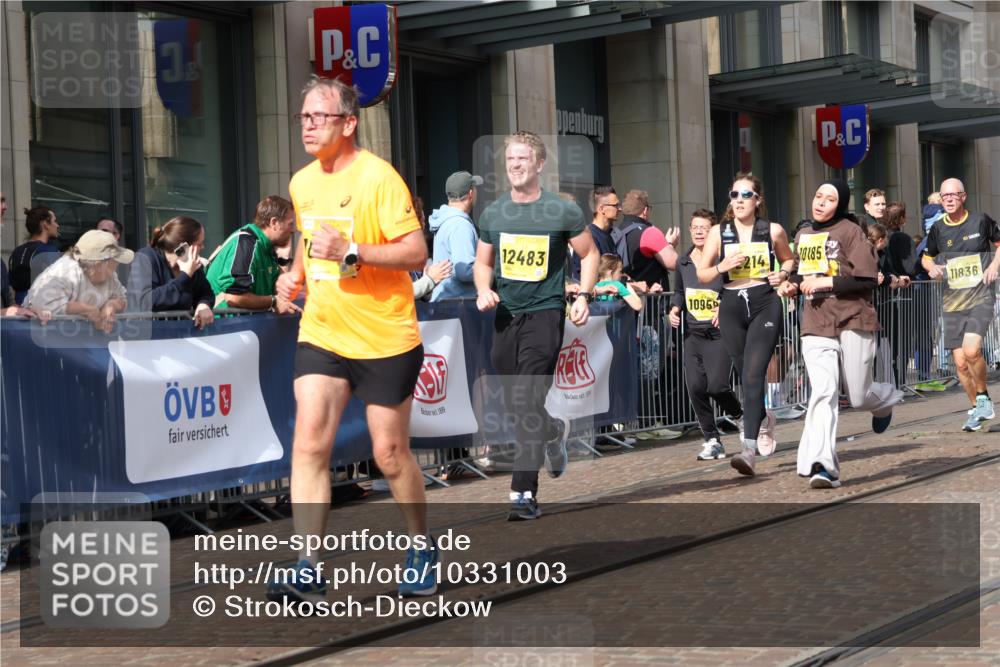 13.09.2026 - 21. swb-Marathon Bremen Strokosch-Dieckow http://msf.ph/oto/10331003 13.09.2026 11:02:57 Ziel 10092, 10150, 10185, 10187, 10195, 10237, 10309, 10528, 10531, 10598, 10715, 10724, 10727, 10904, 10959, 11070, 11095, 11493, 11598, 11676, 11773, 11830, 11836, 12068, 12184, 12185, 12214, 12421, 12432, 12483, 12611, 10185, 10190, 10296, 10633, 10731, 10783, 10945, 10954, 10955, 10985, 11096, 11107, 11261, 11313, 11564, 11662, 11697, 11701, 11719, 11730, 11776, 11785, 12071, 12154, 12247, 12429, 12448, 12451, 12465 meine-sportfotos.de