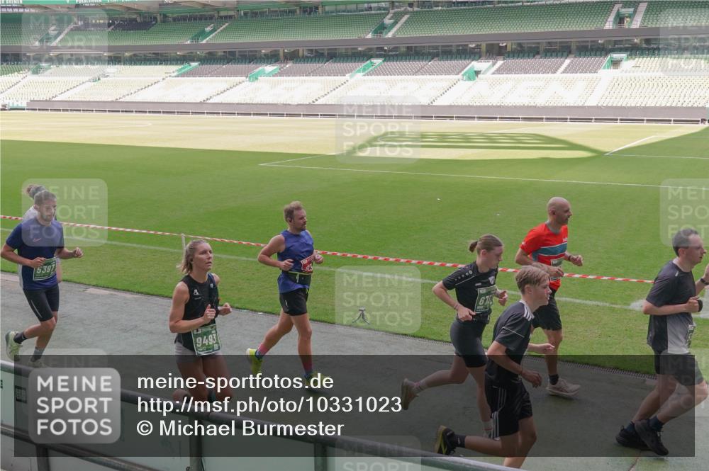 13.09.2026 - 21. swb-Marathon Bremen Michael Burmester http://msf.ph/oto/10331023 13.09.2026 13:02:41 Laufen im Stadion 150, 282, 531, 596, 722, 762, 930, 936, 940, 946, 1006, 1014, 1067, 1163, 1250, 1436, 1448, 1458, 1460, 1582, 1611, 1896, 2033, 2047, 2062, 2276, 2292, 2345, 2364, 2378, 2421, 2513, 2625, 2638, 2666, 2668, 2779, 2900, 2934, 2987, 3013, 3044, 3114, 3135, 3163, 3164, 3187, 3248, 3258, 3294, 3334, 3360, 3372, 3374, 3392, 3460, 3496, 3510, 3526, 3527, 3576, 3585, 3597, 3603, 3667, 3721, 3806, 3846, 3852, 3859, 3893, 3938, 3970, 3983, 4000, 4077, 4133, 4506, 4558 meine-sportfotos.de