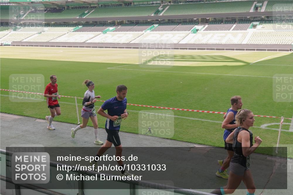 13.09.2026 - 21. swb-Marathon Bremen Michael Burmester http://msf.ph/oto/10331033 13.09.2026 13:02:42 Laufen im Stadion 150, 282, 531, 596, 722, 762, 930, 936, 940, 946, 1006, 1014, 1067, 1163, 1250, 1436, 1448, 1458, 1460, 1582, 1611, 1896, 2033, 2047, 2062, 2276, 2292, 2345, 2364, 2378, 2421, 2434, 2513, 2625, 2638, 2666, 2668, 2779, 2900, 2934, 2987, 3013, 3044, 3114, 3135, 3163, 3164, 3187, 3248, 3258, 3294, 3334, 3360, 3372, 3374, 3392, 3460, 3496, 3510, 3526, 3527, 3576, 3585, 3597, 3603, 3667, 3721, 3806, 3846, 3852, 3859, 3893, 3938, 3970, 3983, 4000, 4077, 4133, 4506, 4558 meine-sportfotos.de