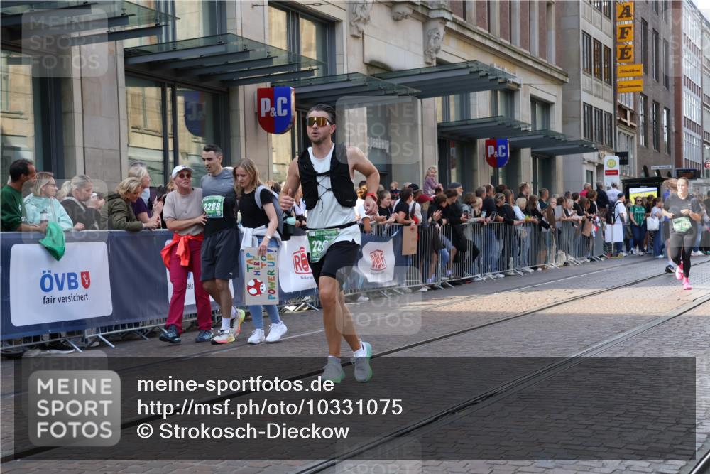 13.09.2026 - 21. swb-Marathon Bremen Strokosch-Dieckow http://msf.ph/oto/10331075 13.09.2026 13:22:29 Ziel 388, 913, 1963, 2040, 2402, 2771, 2806, 3145, 3560, 4483, 6707, 6737, 6792, 7586, 8377, 8547, 8551, 8646, 8694, 9090, 9510, 1601, 1645, 1933, 2481, 2499, 3021, 3855, 4204, 4211, 4697, 6621, 6891, 7625, 7917, 8447, 8574, 9668 meine-sportfotos.de