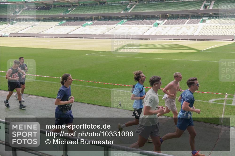 13.09.2026 - 21. swb-Marathon Bremen Michael Burmester http://msf.ph/oto/10331096 13.09.2026 13:02:45 Laufen im Stadion 150, 282, 531, 596, 722, 762, 930, 936, 940, 946, 1006, 1014, 1067, 1163, 1250, 1436, 1458, 1460, 1611, 1896, 2033, 2047, 2062, 2276, 2292, 2345, 2364, 2378, 2421, 2434, 2513, 2625, 2638, 2666, 2668, 2779, 2900, 2934, 2987, 3013, 3044, 3114, 3135, 3163, 3164, 3187, 3248, 3258, 3294, 3334, 3360, 3374, 3392, 3402, 3460, 3496, 3510, 3527, 3576, 3585, 3597, 3603, 3667, 3721, 3806, 3846, 3852, 3859, 3893, 3938, 3970, 3983, 4000, 4077, 4133, 4506, 4558 meine-sportfotos.de
