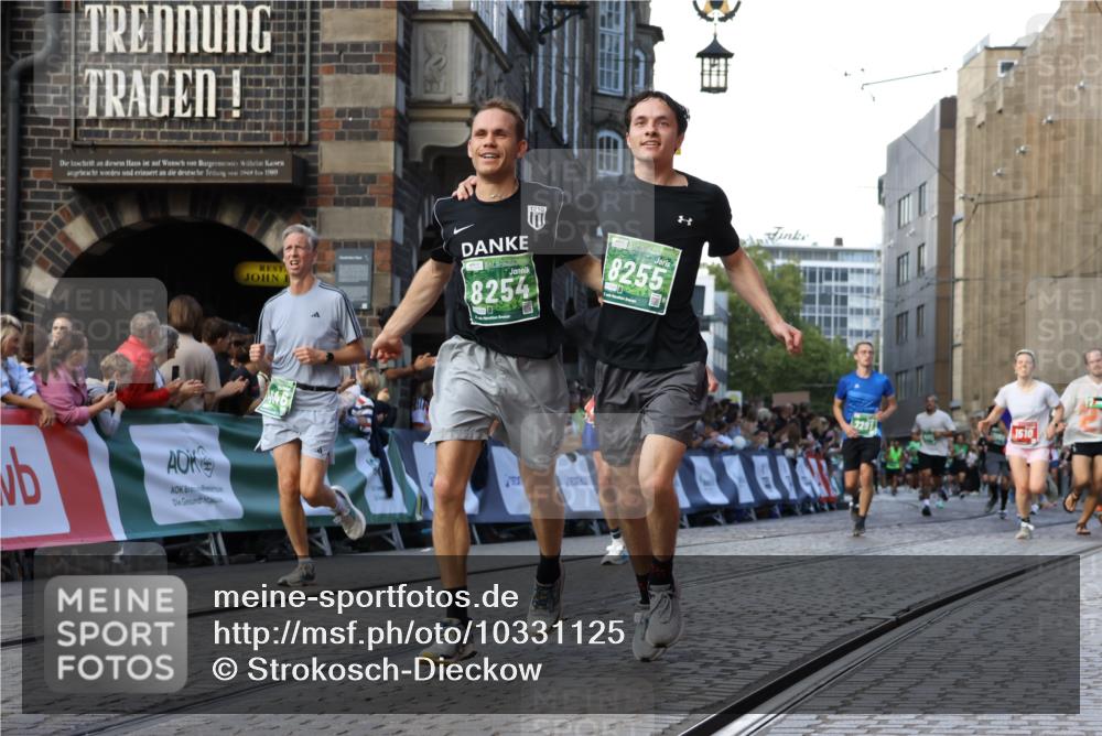 13.09.2026 - 21. swb-Marathon Bremen Strokosch-Dieckow http://msf.ph/oto/10331125 13.09.2026 13:15:22 Ziel 889, 1510, 1664, 2383, 3206, 3357, 3504, 3717, 4382, 4968, 4992, 5149, 5294, 5298, 5385, 5417, 5471, 5796, 6351, 6379, 6404, 6521, 6528, 6717, 6902, 7190, 7432, 7515, 8238, 9253, 9338, 9363, 9523, 9797, 13139, 13141, 1445, 3346, 4212, 4646, 4653, 4663, 6162, 6526, 7203, 7291, 7346, 7992, 9029, 9391, 9777 meine-sportfotos.de