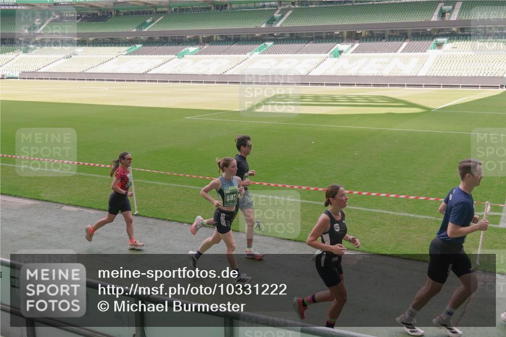 13.09.2026 - 21. swb-Marathon Bremen Michael Burmester http://msf.ph/oto/10331222 13.09.2026 13:02:53 Laufen im Stadion 150, 488, 531, 596, 722, 725, 762, 930, 936, 940, 946, 1006, 1014, 1067, 1163, 1250, 1436, 1458, 1460, 1611, 1771, 1896, 2033, 2047, 2062, 2223, 2276, 2292, 2345, 2364, 2378, 2421, 2434, 2513, 2625, 2638, 2666, 2668, 2779, 2900, 2934, 2977, 2987, 3013, 3044, 3114, 3135, 3163, 3164, 3187, 3248, 3258, 3294, 3334, 3360, 3392, 3402, 3460, 3496, 3510, 3527, 3576, 3585, 3597, 3603, 3618, 3667, 3721, 3806, 3846, 3852, 3859, 3893, 3938, 3970, 3983, 4000, 4077, 4133, 4506, 4558 meine-sportfotos.de