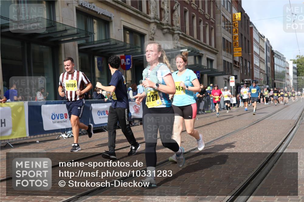 13.09.2026 - 21. swb-Marathon Bremen Strokosch-Dieckow http://msf.ph/oto/10331283 13.09.2026 11:03:02 Ziel 10092, 10150, 10187, 10195, 10237, 10309, 10528, 10531, 10598, 10724, 10727, 10904, 10959, 11070, 11211, 11411, 11493, 11598, 11676, 11773, 11830, 11836, 12068, 12184, 12185, 12214, 12611, 10185, 10190, 10296, 10633, 10715, 10731, 10783, 10945, 10954, 10955, 10985, 11095, 11096, 11107, 11313, 11564, 11697, 11701, 11719, 11730, 11776, 11785, 12071, 12247, 12421, 12432, 12448, 12451, 12465, 12483 meine-sportfotos.de
