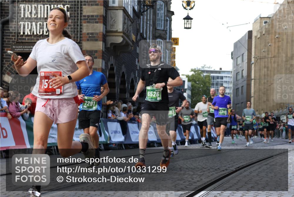 13.09.2026 - 21. swb-Marathon Bremen Strokosch-Dieckow http://msf.ph/oto/10331299 13.09.2026 13:15:26 Ziel 1510, 1664, 2383, 3357, 3504, 3717, 4111, 4382, 4992, 5003, 5149, 5294, 5298, 5385, 5417, 5471, 6351, 6379, 6521, 6528, 6717, 6773, 6902, 7190, 7432, 7497, 7515, 8238, 9253, 9338, 9363, 9483, 9797, 13137, 13139, 1033, 1445, 3346, 3536, 4212, 4653, 4663, 5533, 6162, 6515, 7203, 7291, 7992, 9029, 9391, 9475, 9777 meine-sportfotos.de