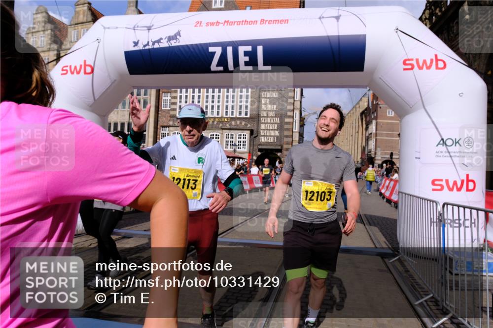 13.09.2026 - 21. swb-Marathon Bremen Tim E. http://msf.ph/oto/10331429 13.09.2026 11:04:26 Ziel 10182, 10291, 10390, 10516, 10607, 10671, 10672, 10726, 10912, 10913, 11221, 11318, 11319, 11336, 11470, 11471, 11539, 11618, 11726, 11909, 12001, 12103, 12113, 12140, 12260, 12276, 12392, 12433 meine-sportfotos.de