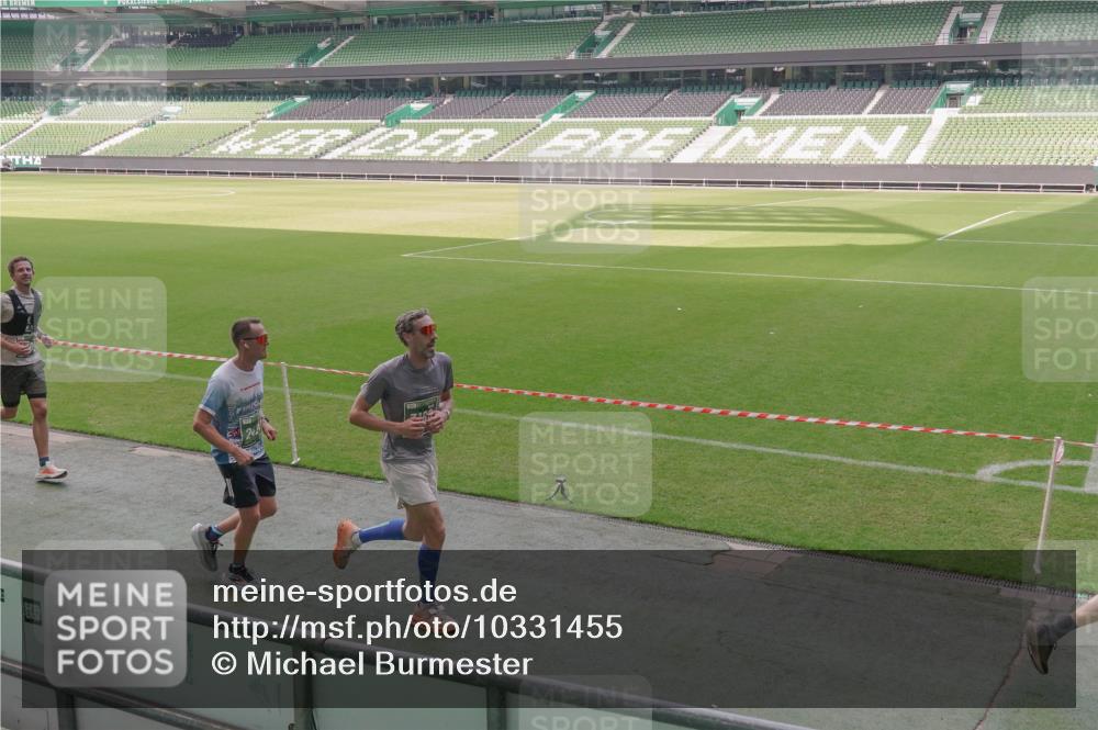 13.09.2026 - 21. swb-Marathon Bremen Michael Burmester http://msf.ph/oto/10331455 13.09.2026 13:03:06 Laufen im Stadion 150, 210, 488, 531, 596, 722, 725, 762, 881, 936, 940, 946, 1006, 1014, 1163, 1250, 1436, 1458, 1460, 1611, 1649, 1771, 2047, 2062, 2223, 2276, 2292, 2345, 2364, 2378, 2421, 2434, 2513, 2625, 2638, 2666, 2668, 2779, 2900, 2934, 2977, 2987, 3013, 3044, 3114, 3135, 3163, 3164, 3187, 3248, 3258, 3294, 3334, 3360, 3392, 3402, 3460, 3496, 3510, 3527, 3576, 3579, 3585, 3597, 3603, 3618, 3667, 3721, 3806, 3846, 3852, 3859, 3893, 3938, 3970, 3983, 4000, 4077, 4133, 4506, 4558 meine-sportfotos.de