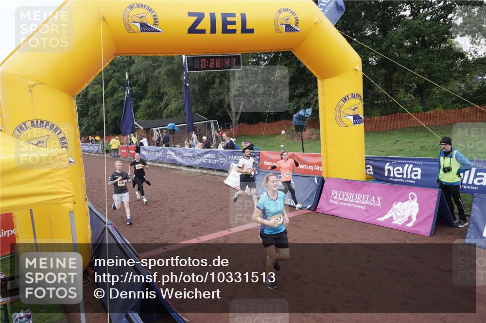 13.09.2026 - Airport Race Dennis Weichert http://msf.ph/oto/10331513 13.09.2026 10:29:14 Ziel 5079, 5089, 5113, 5151, 5241, 5243, 5314, 5317, 5452 meine-sportfotos.de