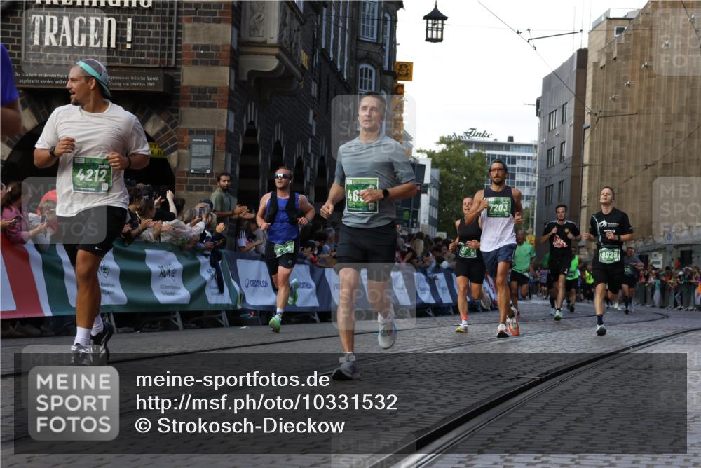13.09.2026 - 21. swb-Marathon Bremen Strokosch-Dieckow http://msf.ph/oto/10331532 13.09.2026 13:15:32 Ziel 1664, 3357, 3743, 4111, 4382, 4992, 5003, 5149, 5294, 5385, 5417, 6011, 6351, 6521, 6717, 6773, 6902, 7190, 7432, 7497, 7515, 7717, 7730, 8086, 8254, 8255, 9253, 9338, 9363, 9483, 13137, 13139, 1033, 1445, 2733, 3119, 3422, 3536, 3689, 3836, 3991, 4573, 5533, 5588, 6162, 6515, 7203, 9029, 9475, 9777, 13249 meine-sportfotos.de