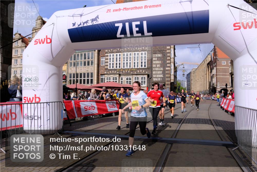 13.09.2026 - 21. swb-Marathon Bremen Tim E. http://msf.ph/oto/10331648 13.09.2026 11:04:36 Ziel 10182, 10245, 10291, 10390, 10526, 10613, 10755, 11214, 11215, 11221, 11248, 11336, 11410, 11539, 11720, 11726, 11740, 12001, 12009, 12113, 12276, 12929 meine-sportfotos.de