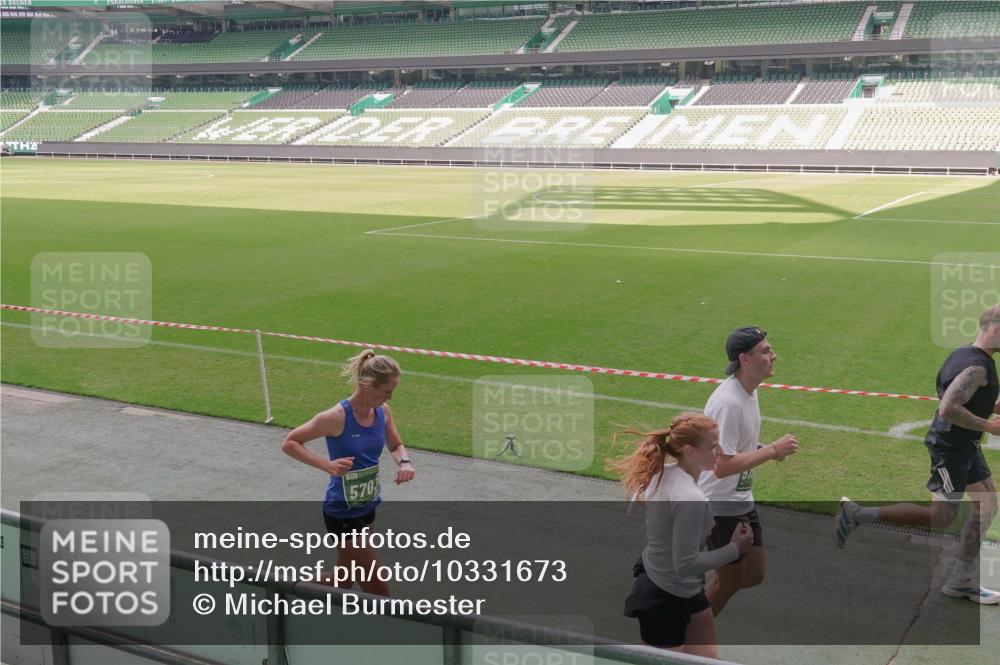 13.09.2026 - 21. swb-Marathon Bremen Michael Burmester http://msf.ph/oto/10331673 13.09.2026 13:03:21 Laufen im Stadion 150, 209, 210, 488, 596, 722, 725, 762, 881, 936, 940, 1014, 1163, 1250, 1343, 1458, 1460, 1479, 1611, 1649, 1653, 1771, 2223, 2276, 2292, 2345, 2364, 2378, 2421, 2434, 2513, 2625, 2666, 2668, 2779, 2851, 2891, 2900, 2934, 2977, 2987, 3013, 3044, 3114, 3135, 3163, 3164, 3187, 3248, 3258, 3294, 3334, 3360, 3392, 3402, 3454, 3460, 3496, 3510, 3527, 3576, 3579, 3585, 3597, 3603, 3618, 3721, 3846, 3852, 3859, 3893, 3938, 3970, 3983, 4000, 4077, 4133, 4506, 4558 meine-sportfotos.de
