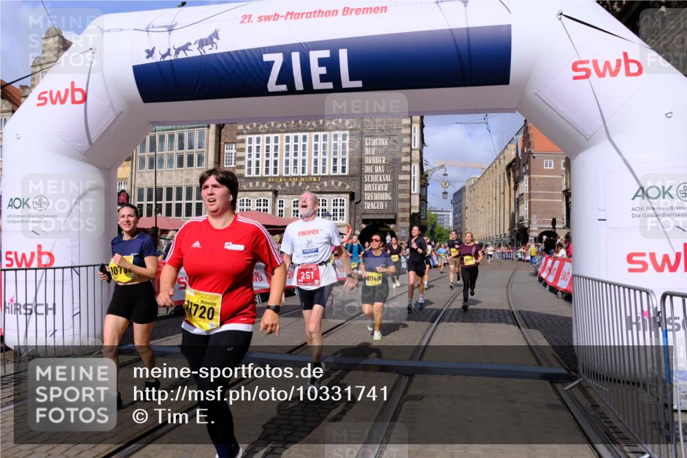 13.09.2026 - 21. swb-Marathon Bremen Tim E. http://msf.ph/oto/10331741 13.09.2026 11:04:37 Ziel 10182, 10245, 10291, 10526, 10613, 10755, 11214, 11215, 11221, 11248, 11336, 11410, 11539, 11720, 11726, 11740, 12001, 12009, 12276, 12929 meine-sportfotos.de