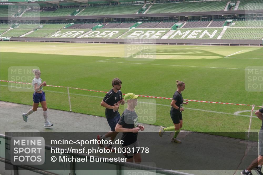 13.09.2026 - 21. swb-Marathon Bremen Michael Burmester http://msf.ph/oto/10331778 13.09.2026 13:03:33 Laufen im Stadion 209, 210, 488, 534, 596, 722, 725, 762, 881, 936, 940, 1014, 1250, 1343, 1458, 1460, 1479, 1611, 1649, 1653, 1771, 2223, 2276, 2292, 2345, 2364, 2369, 2378, 2421, 2434, 2513, 2625, 2666, 2668, 2779, 2851, 2891, 2900, 2934, 2977, 3013, 3028, 3114, 3135, 3163, 3164, 3258, 3360, 3402, 3425, 3454, 3460, 3496, 3510, 3521, 3576, 3579, 3585, 3597, 3603, 3618, 3721, 3796, 3846, 3852, 3859, 3893, 3938, 3970, 3983, 4000, 4077, 4133, 4506, 4558, 242 meine-sportfotos.de