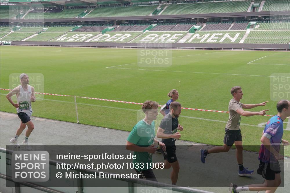 13.09.2026 - 21. swb-Marathon Bremen Michael Burmester http://msf.ph/oto/10331903 13.09.2026 13:03:46 Laufen im Stadion 209, 210, 488, 534, 565, 596, 725, 762, 881, 936, 940, 1014, 1343, 1373, 1458, 1460, 1479, 1611, 1649, 1653, 1771, 2223, 2276, 2364, 2369, 2421, 2434, 2513, 2625, 2668, 2779, 2851, 2872, 2891, 2900, 2934, 2977, 3028, 3114, 3135, 3217, 3258, 3360, 3402, 3419, 3425, 3454, 3460, 3496, 3510, 3521, 3576, 3579, 3585, 3597, 3603, 3618, 3721, 3796, 3846, 3852, 3859, 3893, 3909, 3938, 3970, 3983, 4077, 4133, 4506, 4558, 242 meine-sportfotos.de