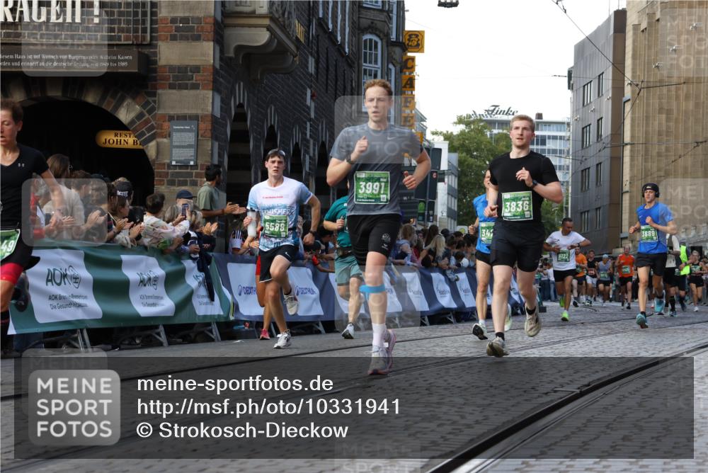 13.09.2026 - 21. swb-Marathon Bremen Strokosch-Dieckow http://msf.ph/oto/10331941 13.09.2026 13:15:43 Ziel 3346, 3743, 4111, 4212, 4646, 4653, 4663, 5003, 6011, 6526, 6773, 7291, 7346, 7497, 7717, 7730, 7992, 8086, 8254, 8255, 9391, 9483, 13137, 145, 982, 1955, 2733, 3119, 3422, 3689, 3836, 3991, 4823, 5430, 5474, 5588, 5913, 6481, 7307, 7413, 9122, 9278, 13149, 13249 meine-sportfotos.de