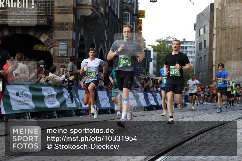 13.09.2026 - 21. swb-Marathon Bremen Strokosch-Dieckow http://msf.ph/oto/10331954 13.09.2026 13:15:43 Ziel 3346, 3743, 4111, 4212, 4646, 4653, 4663, 5003, 6011, 6526, 6773, 7291, 7346, 7497, 7717, 7730, 7992, 8086, 8254, 8255, 9391, 9483, 13137, 145, 982, 1955, 2733, 3119, 3422, 3689, 3836, 3991, 4823, 5430, 5474, 5588, 5913, 6481, 7307, 7413, 9122, 9278, 13149, 13249 meine-sportfotos.de