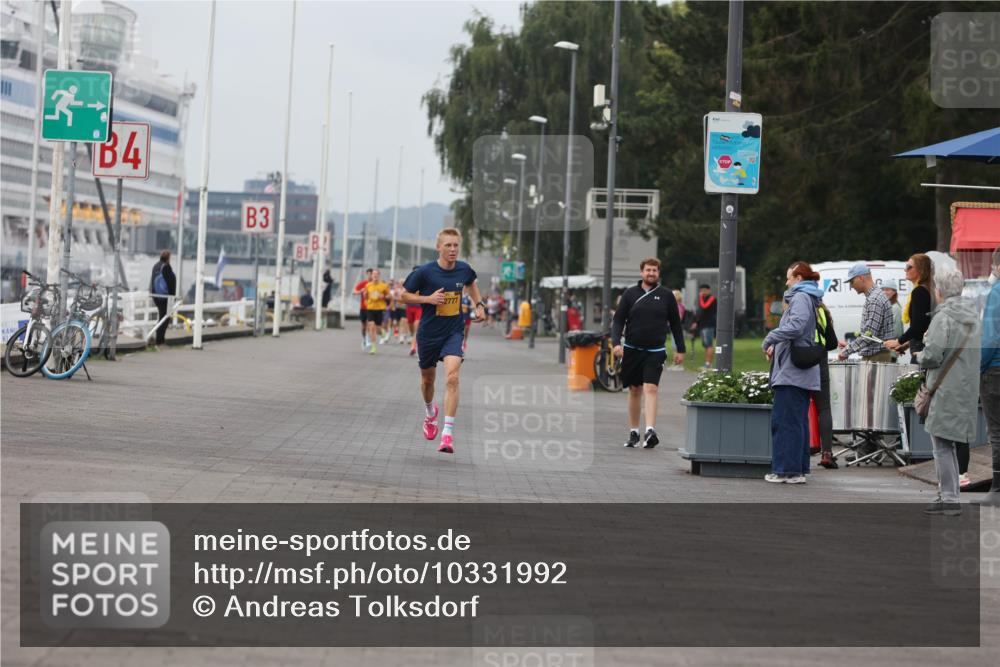 13.09.2026 - Kiel Lauf Andreas Tolksdorf http://msf.ph/oto/10331992 13.09.2026 09:50:55 Kiellinie 111, 4, 3, 2777 meine-sportfotos.de