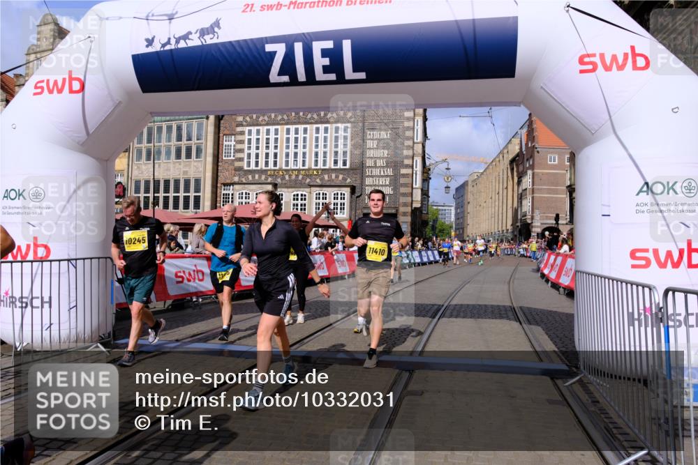 13.09.2026 - 21. swb-Marathon Bremen Tim E. http://msf.ph/oto/10332031 13.09.2026 11:04:40 Ziel 10160, 10182, 10245, 10291, 10526, 10613, 10755, 11214, 11215, 11221, 11248, 11336, 11410, 11720, 11740, 11761, 12009, 12929 meine-sportfotos.de