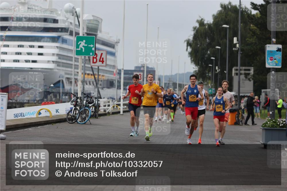 13.09.2026 - Kiel Lauf Andreas Tolksdorf http://msf.ph/oto/10332057 13.09.2026 09:51:12 Kiellinie 3, 4, 3788, 87081, 615, 6049 meine-sportfotos.de