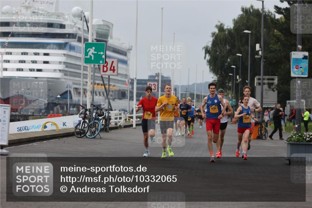 13.09.2026 - Kiel Lauf Andreas Tolksdorf http://msf.ph/oto/10332065 13.09.2026 09:51:12 Kiellinie 111, 4, 3, 3788, 8708, 6049 meine-sportfotos.de