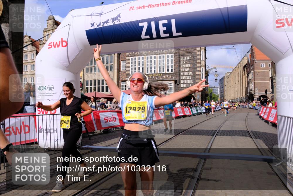 13.09.2026 - 21. swb-Marathon Bremen Tim E. http://msf.ph/oto/10332116 13.09.2026 11:04:42 Ziel 10160, 10182, 10245, 10291, 10526, 10613, 10711, 10755, 11214, 11215, 11248, 11336, 11410, 11720, 11740, 11761, 12009, 12929 meine-sportfotos.de