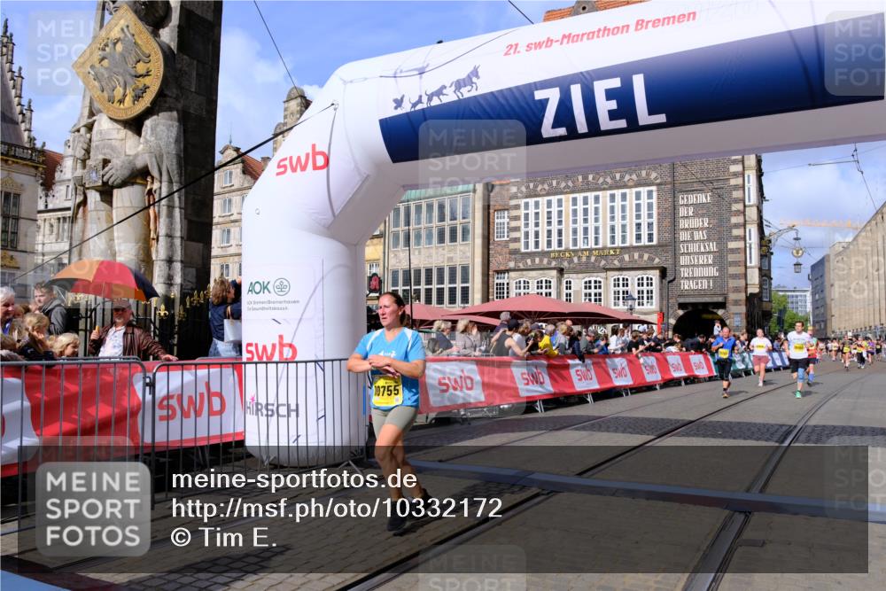 13.09.2026 - 21. swb-Marathon Bremen Tim E. http://msf.ph/oto/10332172 13.09.2026 11:04:44 Ziel 10160, 10182, 10245, 10526, 10613, 10711, 10755, 10877, 11214, 11215, 11248, 11336, 11410, 11720, 11740, 11761, 11991, 12009, 12929 meine-sportfotos.de