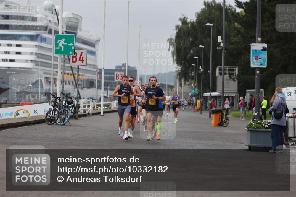13.09.2026 - Kiel Lauf Andreas Tolksdorf http://msf.ph/oto/10332182 13.09.2026 09:51:20 Kiellinie 4, 3, 12149, 12149, 9681 meine-sportfotos.de