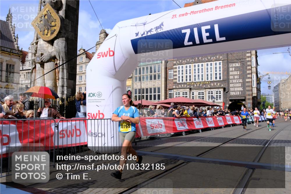 13.09.2026 - 21. swb-Marathon Bremen Tim E. http://msf.ph/oto/10332185 13.09.2026 11:04:44 Ziel 10160, 10182, 10245, 10526, 10613, 10711, 10755, 10877, 11214, 11215, 11248, 11336, 11410, 11720, 11740, 11761, 11991, 12009, 12929 meine-sportfotos.de