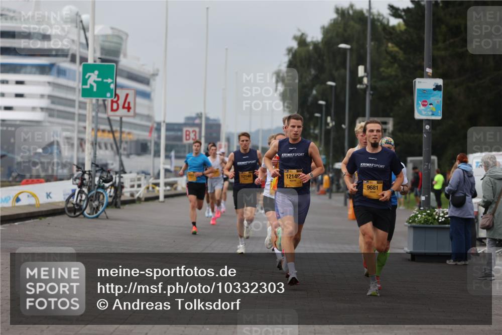 13.09.2026 - Kiel Lauf Andreas Tolksdorf http://msf.ph/oto/10332303 13.09.2026 09:51:23 Kiellinie 4, 3, 12148, 12149, 1, 39, 9681 meine-sportfotos.de