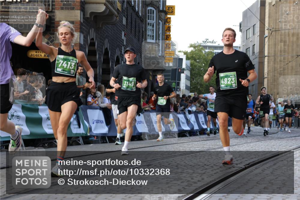 13.09.2026 - 21. swb-Marathon Bremen Strokosch-Dieckow http://msf.ph/oto/10332368 13.09.2026 13:15:57 Ziel 1033, 1445, 2733, 3119, 3346, 3536, 3836, 3991, 4212, 4573, 4653, 4663, 5533, 5588, 6162, 6515, 6526, 7203, 7291, 7992, 9029, 9391, 9475, 9777, 13249, 481, 663, 1955, 2623, 3134, 3149, 4128, 5430, 6106, 6744, 8398, 8487, 13008, 13158 meine-sportfotos.de