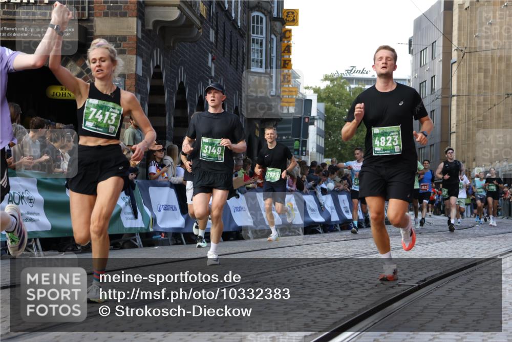 13.09.2026 - 21. swb-Marathon Bremen Strokosch-Dieckow http://msf.ph/oto/10332383 13.09.2026 13:15:57 Ziel 1033, 1445, 2733, 3119, 3346, 3536, 3836, 3991, 4212, 4573, 4653, 4663, 5533, 5588, 6162, 6515, 6526, 7203, 7291, 7992, 9029, 9391, 9475, 9777, 13249, 481, 663, 1955, 2623, 3134, 3149, 4128, 5430, 6106, 6744, 8398, 8487, 13008, 13158 meine-sportfotos.de