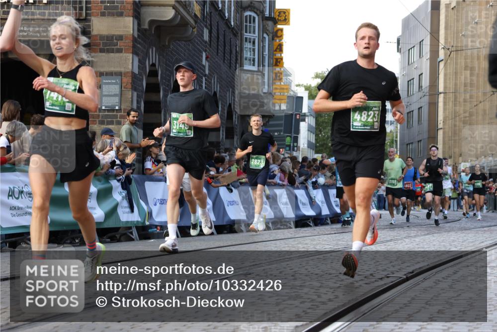 13.09.2026 - 21. swb-Marathon Bremen Strokosch-Dieckow http://msf.ph/oto/10332426 13.09.2026 13:15:57 Ziel 1033, 1445, 2733, 3119, 3346, 3536, 3836, 3991, 4212, 4573, 4653, 4663, 5533, 5588, 6162, 6515, 6526, 7203, 7291, 7992, 9029, 9391, 9475, 9777, 13249, 481, 663, 1955, 2623, 3134, 3149, 4128, 5430, 6106, 6744, 8398, 8487, 13008, 13158 meine-sportfotos.de
