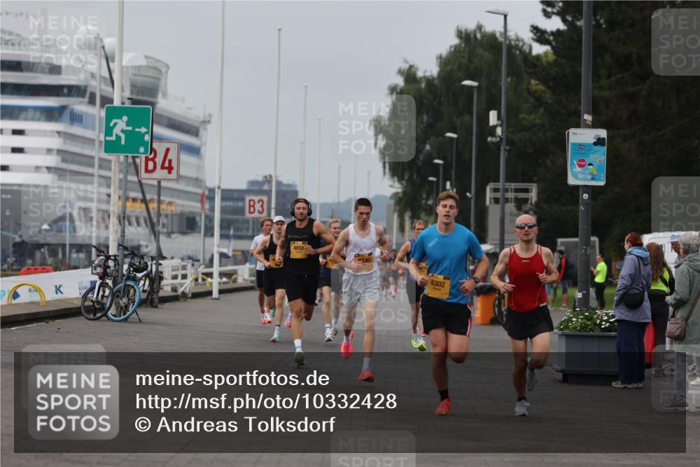 13.09.2026 - Kiel Lauf Andreas Tolksdorf http://msf.ph/oto/10332428 13.09.2026 09:51:29 Kiellinie 13, 4, 3, 4858, 240, 9678, 6302 meine-sportfotos.de