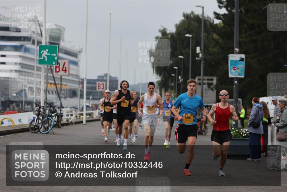 13.09.2026 - Kiel Lauf Andreas Tolksdorf http://msf.ph/oto/10332446 13.09.2026 09:51:29 Kiellinie 3, 4, 3, 4858, 8240, 9678, 6302 meine-sportfotos.de