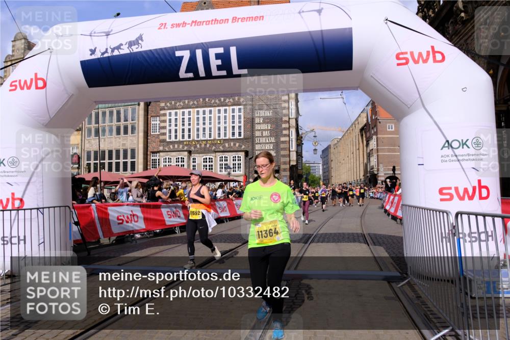 13.09.2026 - 21. swb-Marathon Bremen Tim E. http://msf.ph/oto/10332482 13.09.2026 11:04:56 Ziel 10160, 10198, 10283, 10481, 10711, 10755, 10877, 10940, 11006, 11114, 11364, 11366, 11592, 11705, 11761, 11991, 12005 meine-sportfotos.de