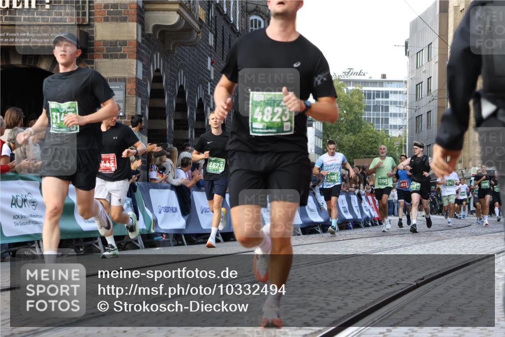 13.09.2026 - 21. swb-Marathon Bremen Strokosch-Dieckow http://msf.ph/oto/10332494 13.09.2026 13:15:58 Ziel 1033, 1445, 2733, 3119, 3346, 3422, 3536, 3689, 3836, 3991, 4212, 4573, 4653, 4663, 5533, 5588, 6162, 6515, 7203, 7291, 7992, 9029, 9391, 9475, 9777, 13249, 481, 663, 2623, 3134, 3149, 4128, 6106, 6744, 8398, 8487, 13008, 13158 meine-sportfotos.de