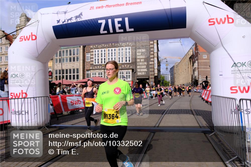 13.09.2026 - 21. swb-Marathon Bremen Tim E. http://msf.ph/oto/10332502 13.09.2026 11:04:56 Ziel 10160, 10198, 10283, 10481, 10711, 10755, 10877, 10940, 11006, 11114, 11364, 11366, 11592, 11705, 11761, 11991, 12005 meine-sportfotos.de