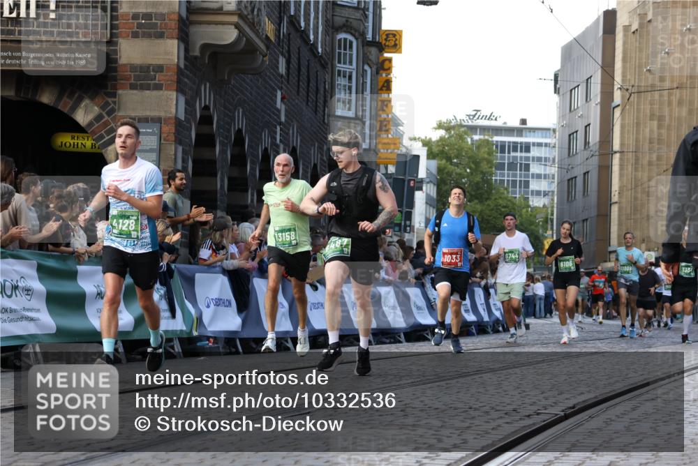 13.09.2026 - 21. swb-Marathon Bremen Strokosch-Dieckow http://msf.ph/oto/10332536 13.09.2026 13:16:02 Ziel 982, 1033, 1445, 2733, 3119, 3346, 3422, 3536, 3689, 3836, 3991, 4212, 4573, 4653, 5533, 5588, 6162, 6481, 6515, 7203, 7992, 9029, 9122, 9391, 9475, 9777, 13249, 481, 663, 740, 1605, 3134, 4128, 6106, 6721, 6744, 8398, 8487, 9031, 9115, 13008, 13158 meine-sportfotos.de