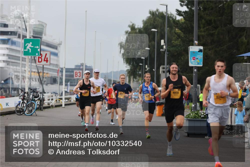 13.09.2026 - Kiel Lauf Andreas Tolksdorf http://msf.ph/oto/10332540 13.09.2026 09:51:32 Kiellinie 3, 4, 3, 45, 647, 4858, 4621, 9678, 82 meine-sportfotos.de