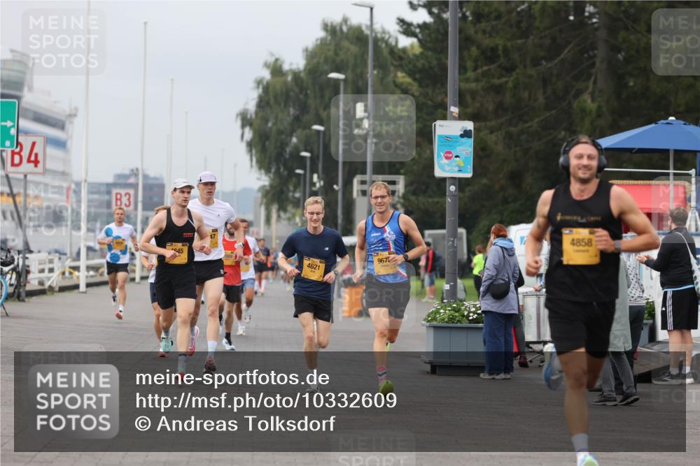 13.09.2026 - Kiel Lauf Andreas Tolksdorf http://msf.ph/oto/10332609 13.09.2026 09:51:33 Kiellinie 4, 3, 545, 47, 967, 4621, 4858 meine-sportfotos.de