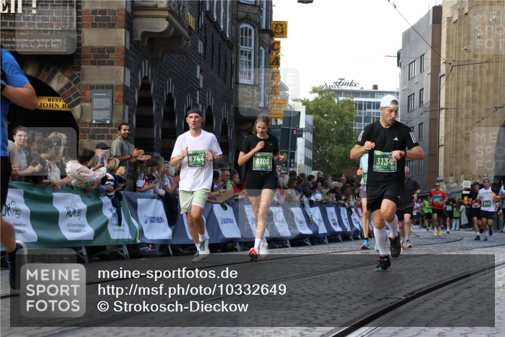 13.09.2026 - 21. swb-Marathon Bremen Strokosch-Dieckow http://msf.ph/oto/10332649 13.09.2026 13:16:06 Ziel 982, 1033, 2733, 3119, 3422, 3536, 3689, 3836, 3991, 4573, 5474, 5533, 5588, 5913, 6481, 6515, 9029, 9122, 9475, 9777, 13149, 13249, 481, 663, 740, 755, 792, 1605, 3134, 5554, 6106, 6721, 6744, 8398, 9031, 9115, 13008 meine-sportfotos.de