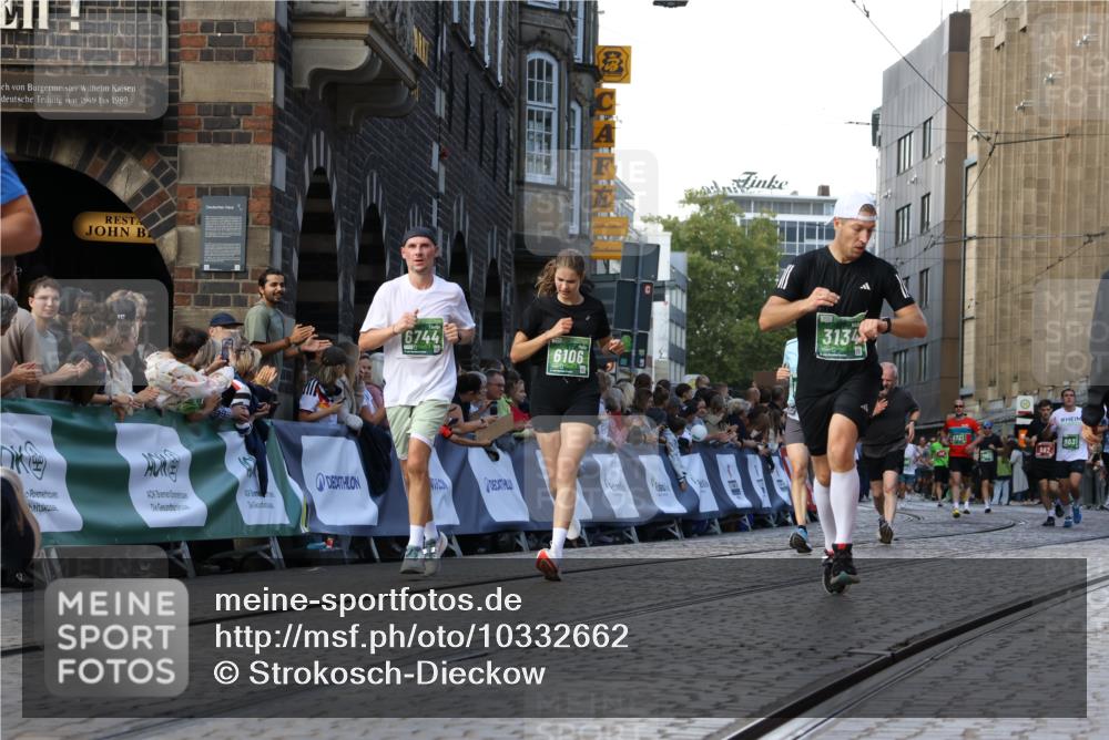 13.09.2026 - 21. swb-Marathon Bremen Strokosch-Dieckow http://msf.ph/oto/10332662 13.09.2026 13:16:06 Ziel 982, 1033, 2733, 3119, 3422, 3536, 3689, 3836, 3991, 4573, 5474, 5533, 5588, 5913, 6481, 6515, 9029, 9122, 9475, 9777, 13149, 13249, 481, 663, 740, 755, 792, 1605, 3134, 5554, 6106, 6721, 6744, 8398, 9031, 9115, 13008 meine-sportfotos.de
