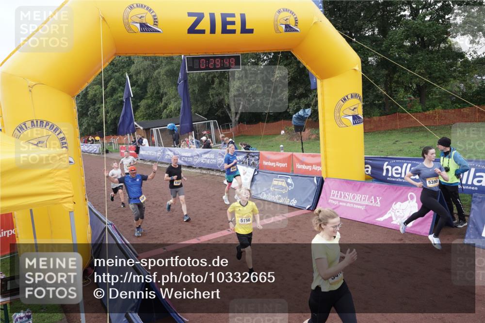 13.09.2026 - Airport Race Dennis Weichert http://msf.ph/oto/10332665 13.09.2026 10:30:22 Ziel 4064, 4097, 4100, 4130, 5067, 5156, 5266, 5267, 5296, 5307, 5390, 5406, 5416, 5419, 5471 meine-sportfotos.de